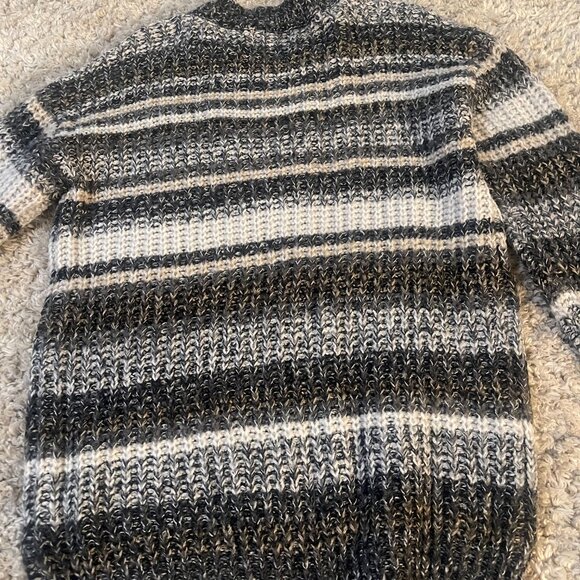 Ultra Flirt Juniors Chunky Knit Striped Sweater NWOT - Picture 8 of 8